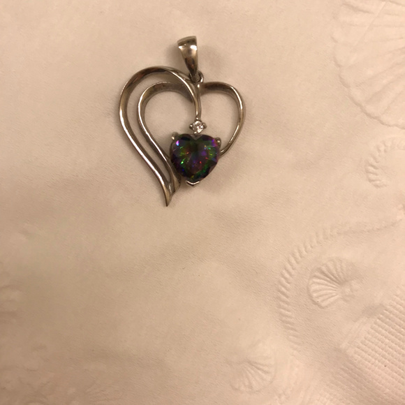 TOPAZ HEART NECKLACE - Picture 1 of 3